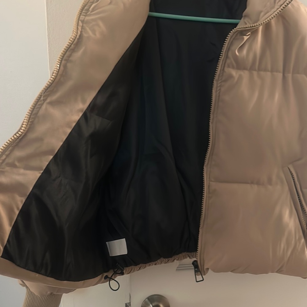 Shein Essnce Zip Up Drawstring Hem Puffer Coat. EUC. Color camel. Size Large. - Picture 2 of 11